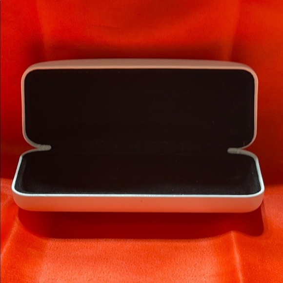 NINE WEST HARD GLASSES CASE ZZ10 - Picture 2 of 3